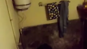 Thick Aunty Taking Nude Bath While Husband Is Away Working