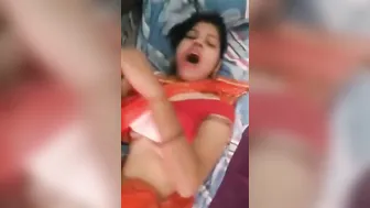 Aunty In Saree Sucking My Friend's Husband's Big Thick Cock