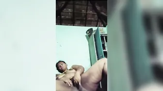 South Indian Aunty Masturbating With Cream Bottle Caught On Cam
