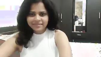 Slutty Wife Spreading Wide During Her Webcam Show
