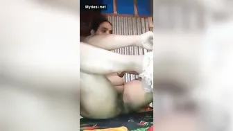 Village Wife Fingering Her Wet Pussy Until She Cums