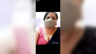 Indian Married Aunty Stripping Showing Her Body Hot Tease