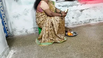 Fucking My Desi Aunty While She Ate Fruits In The Evening