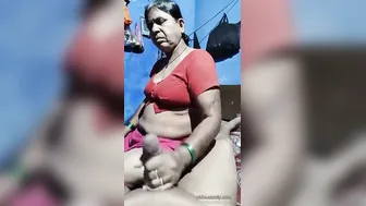 Granny Aunty Giving Sloppy Blowjob Showing Big Tits Amateur
