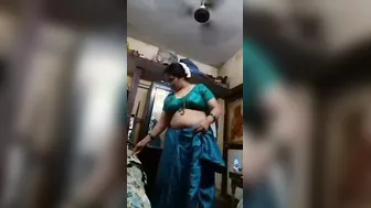 Tamil Chubby Milf Changing Clothes Caught On Hidden Camera