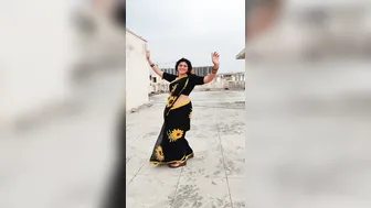 Mature Milf Aunty Shaking Her Thick Ass Teasing Hardcore