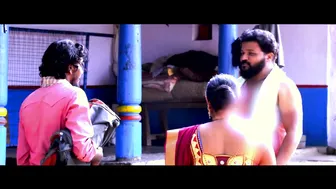 Dusky Village Aunty Seducing With Her Belly And Deep Navel
