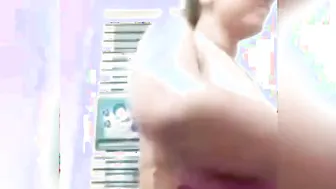 Mature Aunty Stripping And Fingering On Video Call For Lover