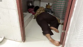 Hugging My Aunty From Behind And Fucking Her In Kitchen