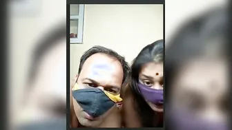 Horny Aunty Couple Playing Live On Cam Fucking So Nasty
