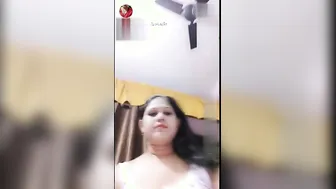 Horny Housewife Accidentally Flashing Her Wet Pussy On Webcam