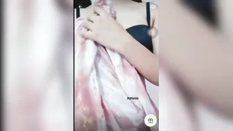 Sexy Babe Doing A Naughty Live Show Stripping Everything