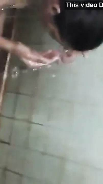 Neighbor Caught My Aunty Bathing And Filmed Her Naked Body