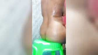 Tamil Aunty Shaving Her Armpits Before Getting Fucked Hard