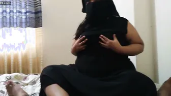 Muslim Aunty Jerking My Cock Before I Fuck Her Wet Pussy