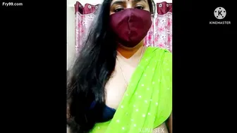 Married Aunty Showing Off Her Thick Curves For The Camera