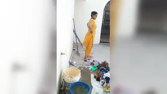 Horny Desi Milf Teasing With Her Huge Bouncing Tits Out