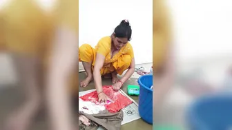 Horny Desi Milf Teasing With Her Huge Bouncing Tits Out