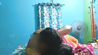 Slutty Aunty Spreading Wide For Her Driver In The Backseat