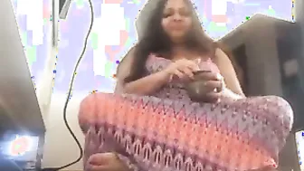 Horny Desi Milf Rubbing Her Wet Pussy After Morning Prayers