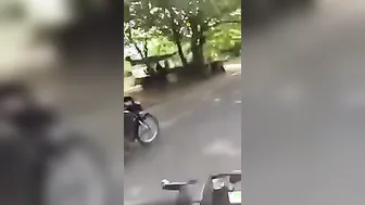 Aunty Jerking Off Her Boyfriend On The Back Of His Bike