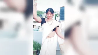 Tiktok Aunty Showing Her Belly Button And Dancing Slutty