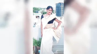 Tiktok Aunty Showing Her Belly Button And Dancing Slutty