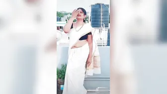 Tiktok Aunty Showing Her Belly Button And Dancing Slutty