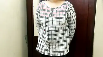 Daring Desi Aunty Teasing In Tight Salwar Before Fucking