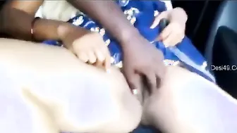 Horny Aunty Flashing Her Wet Pussy While Riding In Moving Car