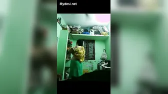 Mallu Aunty Caught Changing Clothes On Hidden Camera Footage