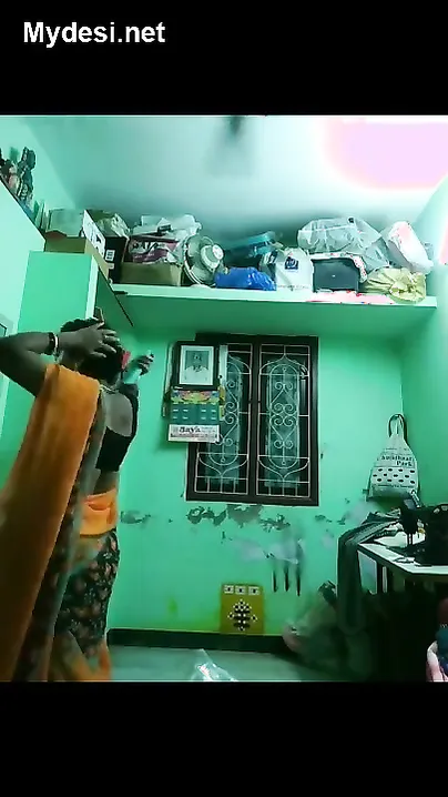 Mallu Aunty Caught Changing Clothes On Hidden Camera Footage