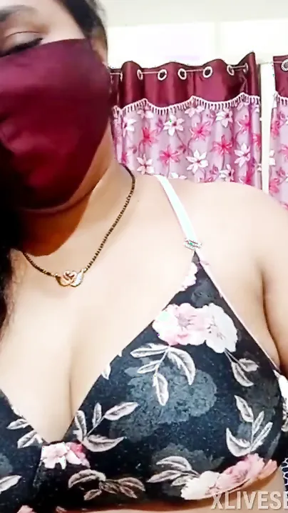 Desi Married Woman Stripping Topless And Rubbing Oil On Tits