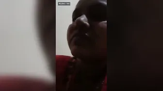 Aunty Sneaking Into Hotel Room For Secret Affair Session