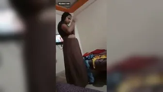 Aunty Sneaking Into Hotel Room For Secret Affair Session