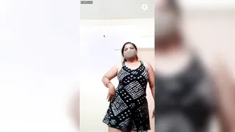 Desi Aunty Dancing Naked And Shaking Her Assets For The Cam