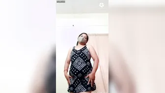 Desi Aunty Dancing Naked And Shaking Her Assets For The Cam