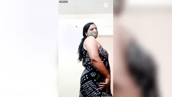 Desi Aunty Dancing Naked And Shaking Her Assets For The Cam