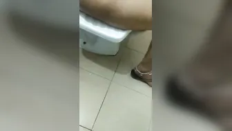 Horny Housewife Stripping Live Showing Everything On Cam