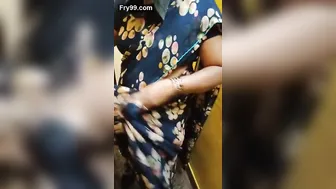 Tamil Aunty With Massive Boobs Changing Clothes Spy Cam Video