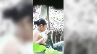 Hidden Camera Catching Curvy Aunty Soaking Wet In The Bath