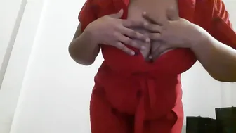 Chubby Aunty Fingering Her Wet Pussy Moaning Loud Homemade Clip