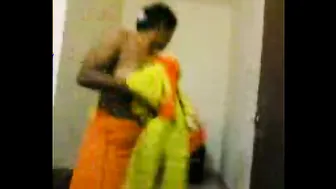 Curvy Aunty Getting Naked And Removing Her Traditional Sari