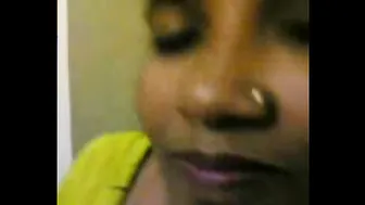 Curvy Aunty Getting Naked And Removing Her Traditional Sari