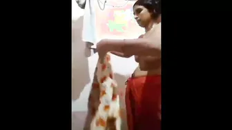 Spying On Horny Mature Aunty Bathing And Playing With Herself