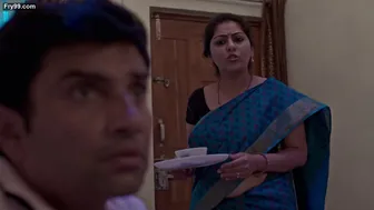 Chubby Aunty Teasing With Her Sexy Navel In Tight Saree