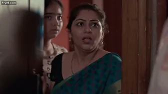 Chubby Aunty Teasing With Her Sexy Navel In Tight Saree