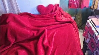 Village Girl Teasing Body Under Saree Getting Wet And Horny