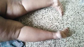 Busty Chennai Aunty Showing Off Her Massive Assets Online