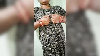 Desi Aunty Giving Handjob In Hotel Room To Young Stranger